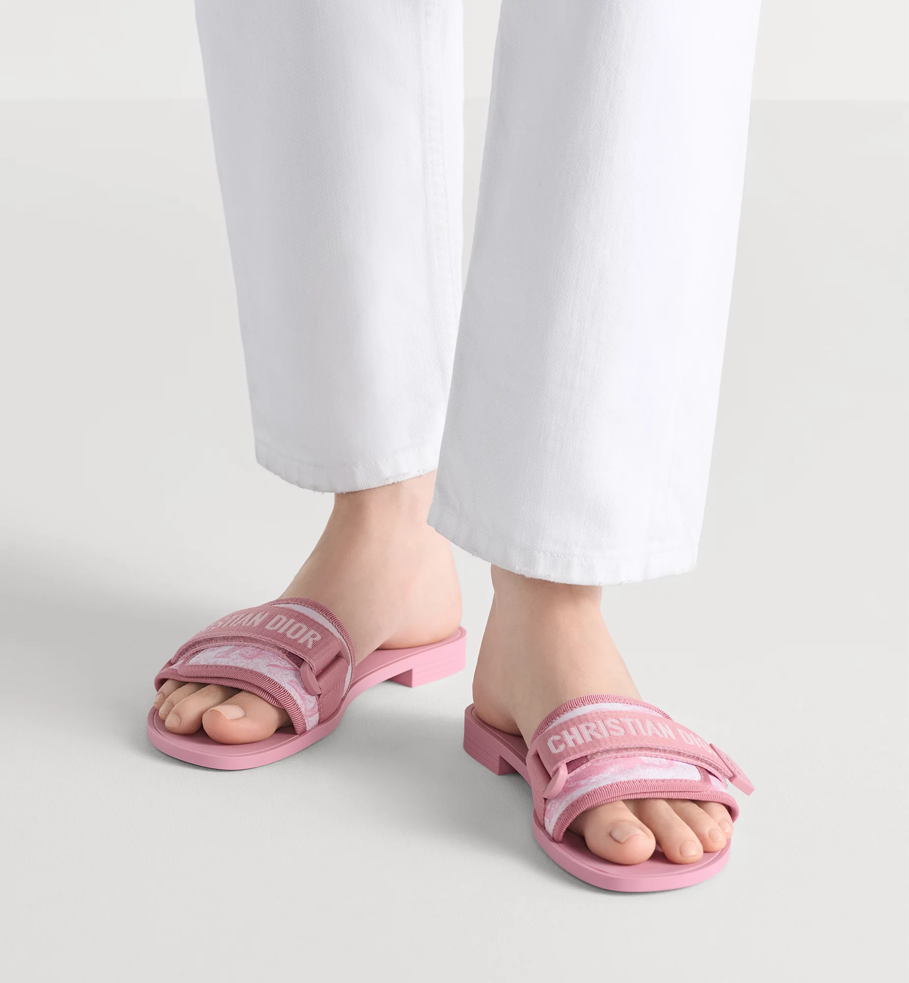 Dioriviera Dio(r)evolution Slide - Image 5